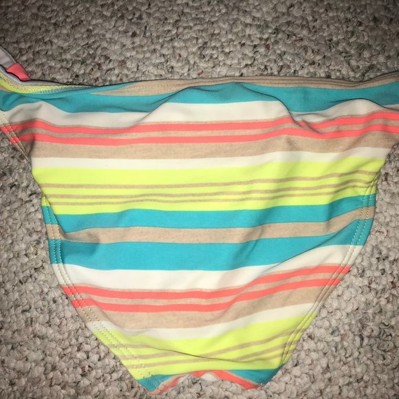 Multi-color Matching Bikini Top and Bottom - Picture 4 of 6